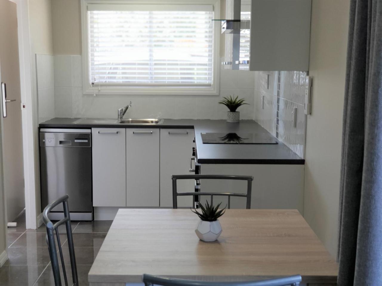 Rose Apartments Unit 6 Central Rotorua-Accommodation & Spa Buitenkant foto